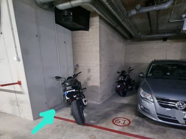 Motorbike to rent in Carrer de Buxeda 13
