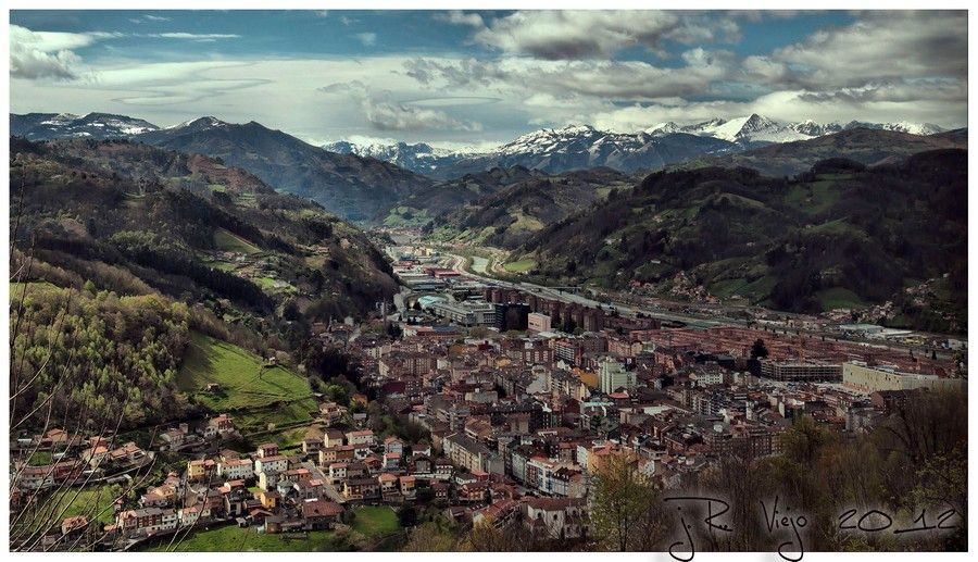 Vista exterior de Residencial en venda en Mieres (Asturias)