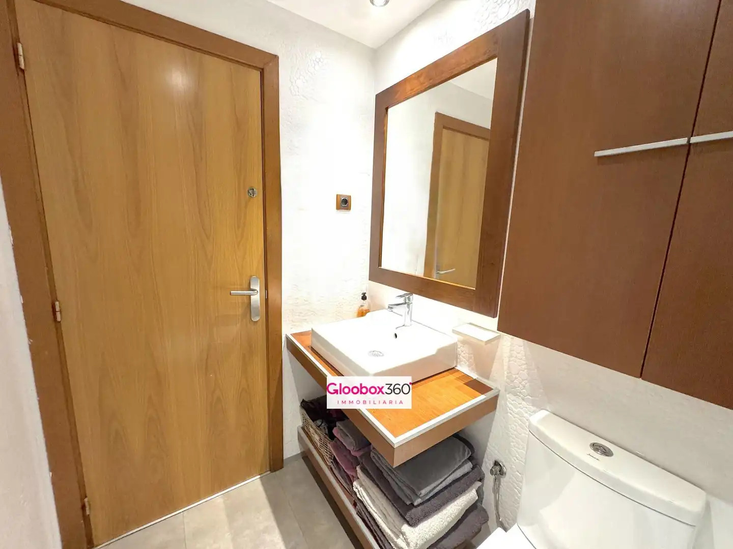 Badezimmer von Einfamilien-Reihenhaus zum Verkauf in Reus mit Klimaanlage, Heizung und Privatgarten