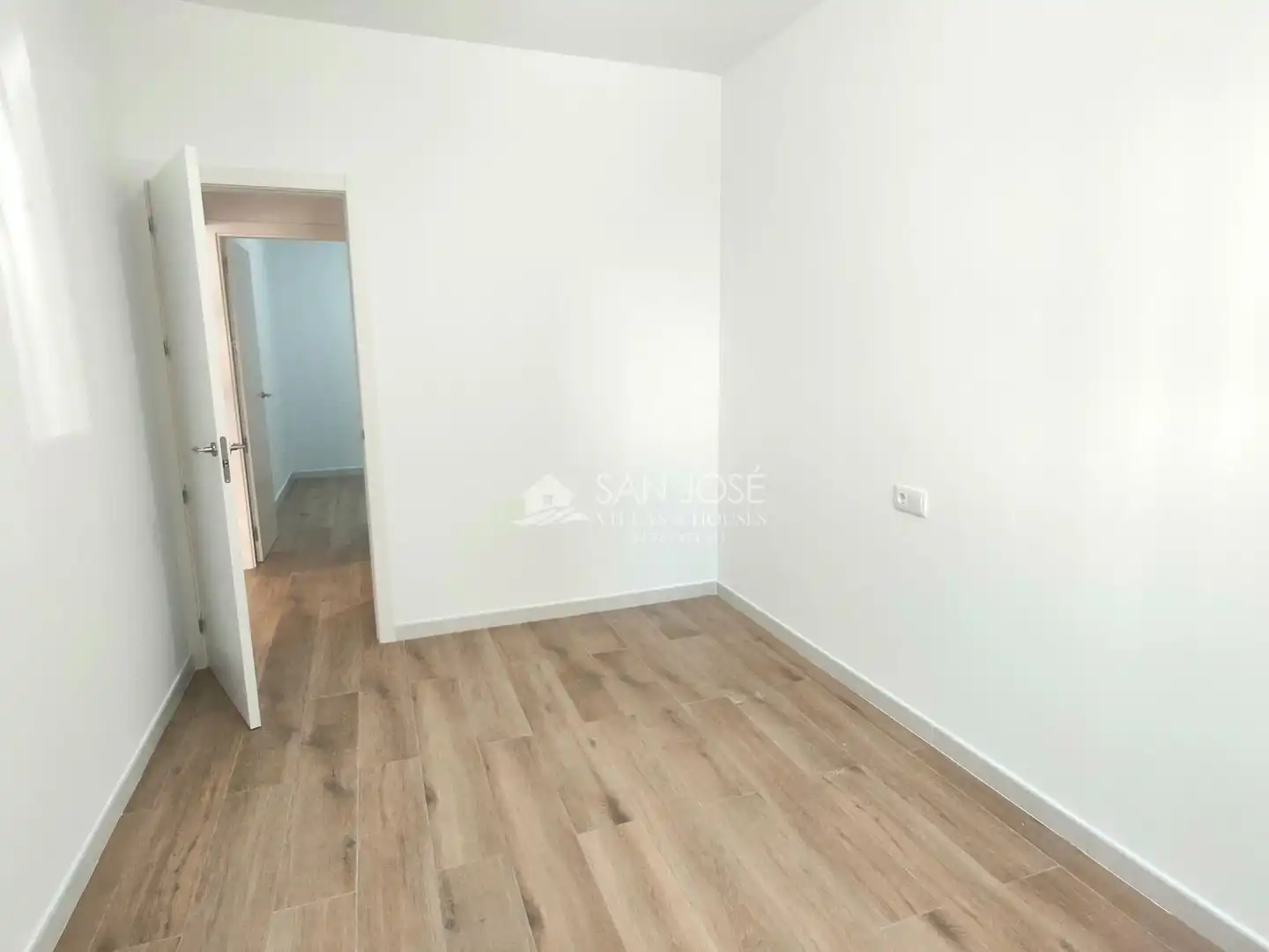 Schlafzimmer von Wohnung zum Verkauf in Aspe mit Klimaanlage und Heizung
