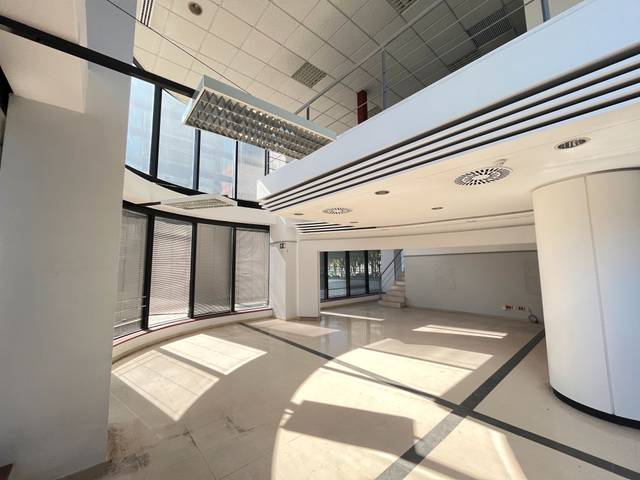 Local comercial en Alquiler en Carrer de Juan Gris en La Bordeta