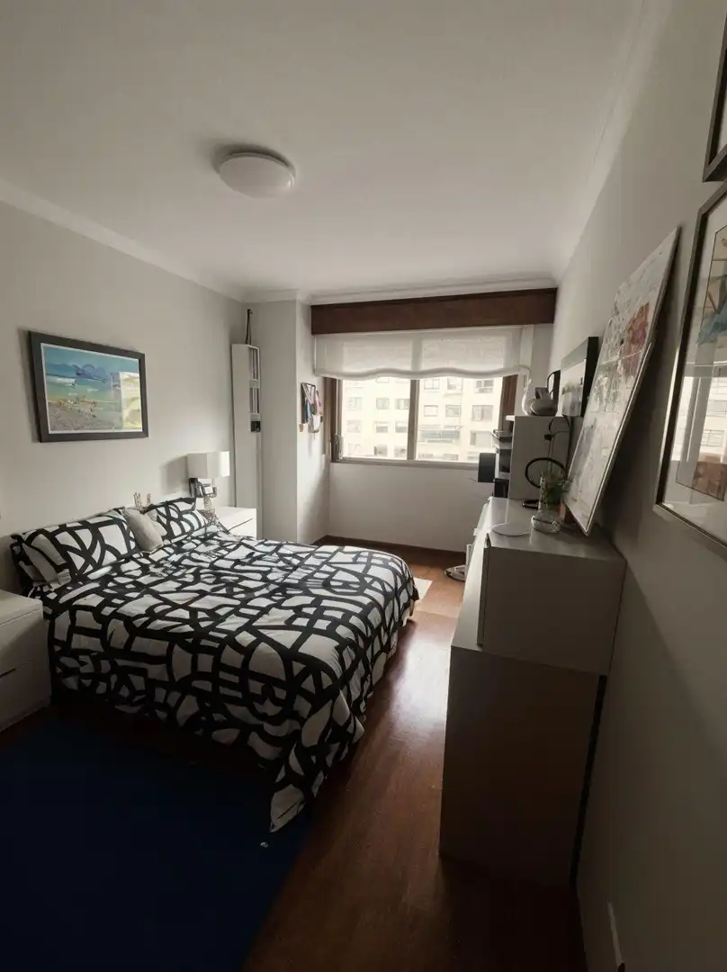 Habitación de Piso en venta en Vigo  con Calefacción, Jardín privado y Trastero