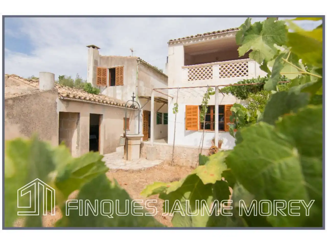 Vista exterior de Casa o xalet en venda en Selva amb Jardí privat i Terrassa
