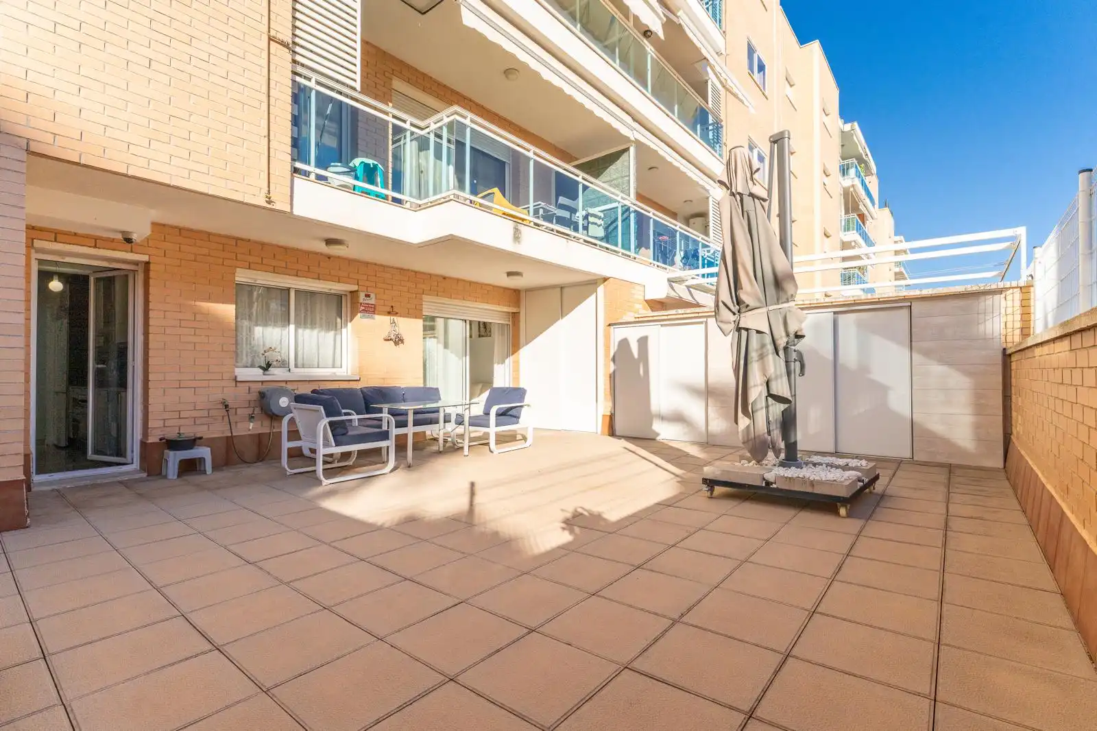 Terrasse von Wohnung zum Verkauf in Reus mit Klimaanlage, Heizung und Parkett