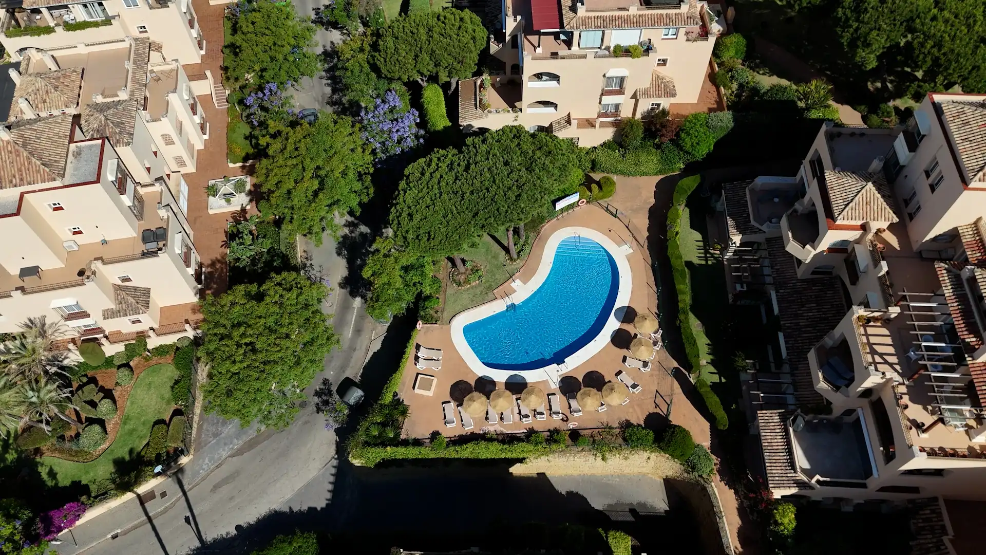 Piscina de Àtic en venda en Marbella amb Aire condicionat, Calefacció i Terrassa