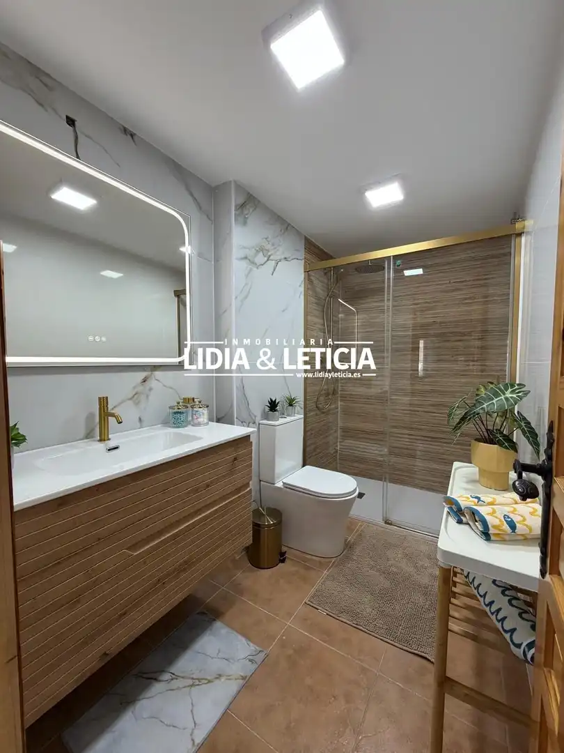 Bathroom of Attic for sale in Zahara de los Atunes  with Private garden, Terrace and Storage room
