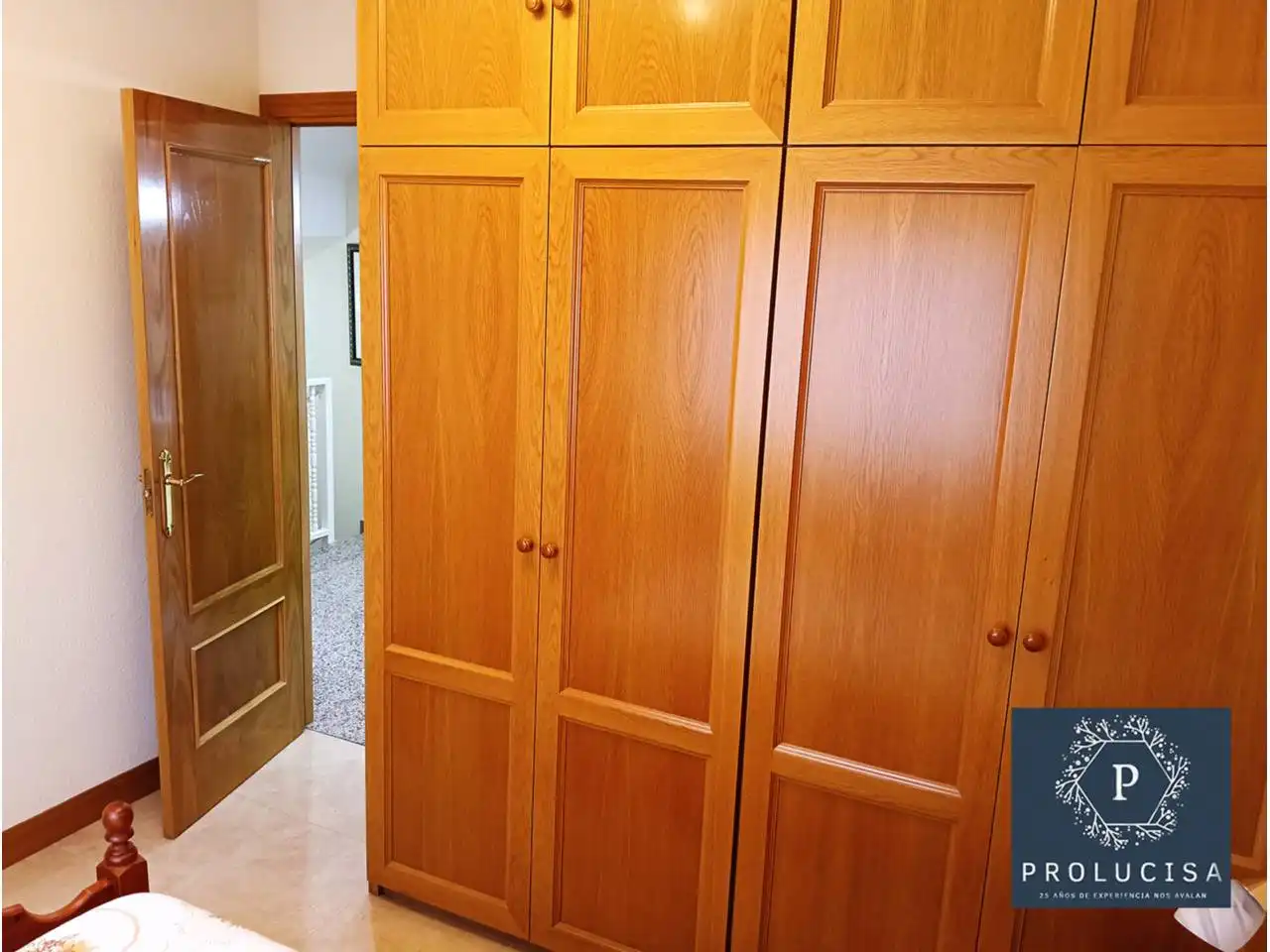 Dormitori de Casa adosada en venda en Moraleja de Enmedio amb Aire condicionat i Calefacció