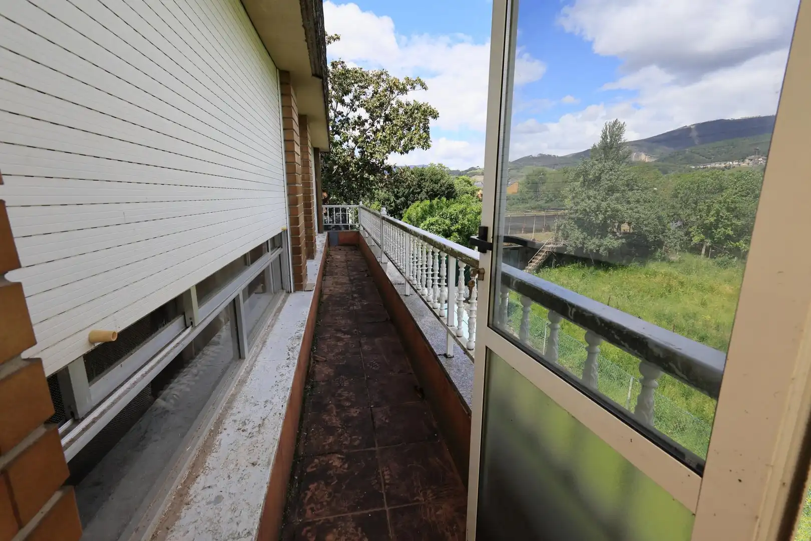 Terraza de Casa adosada en venta en O Barco de Valdeorras   con Calefacción, Piscina y Balcón