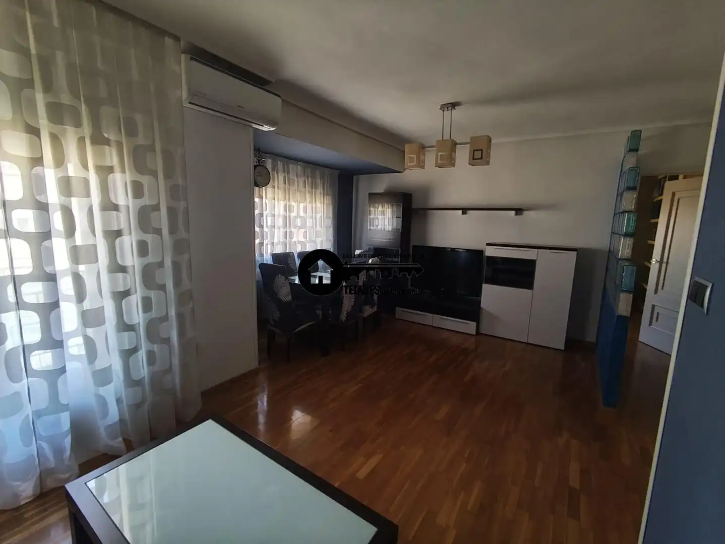 Living room of Apartments for sale in Albacete  with Heating, Parquet flooring and Furnished