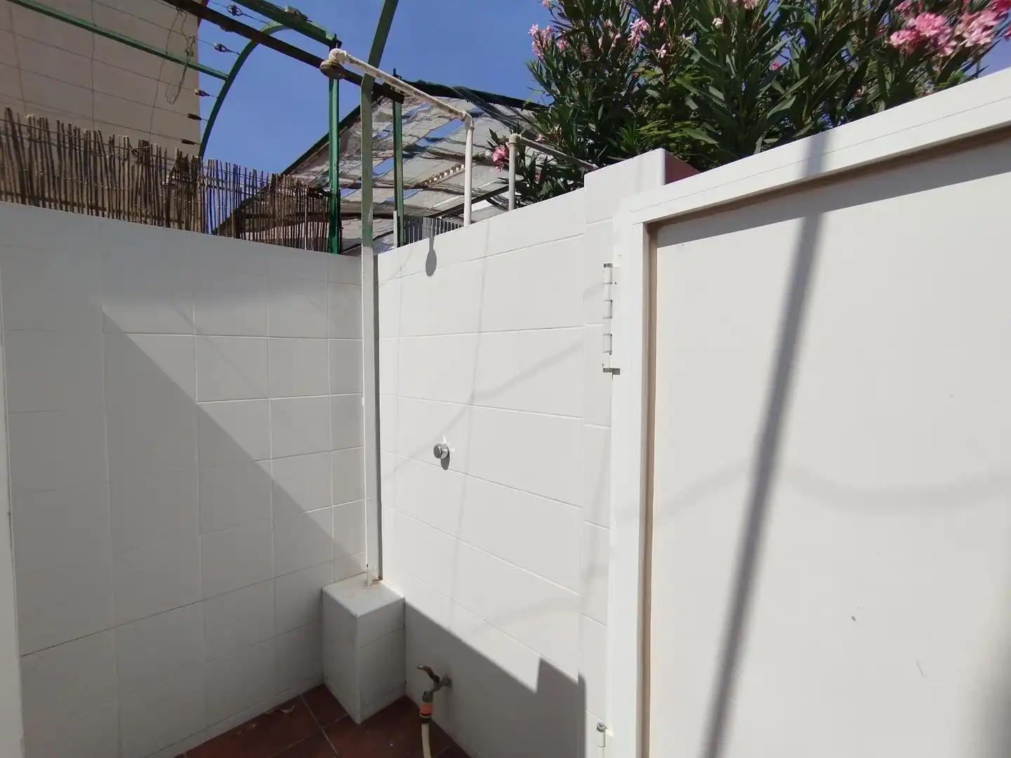 Vista exterior de Piso en venta en Águilas con Aire acondicionado, Terraza y Trastero