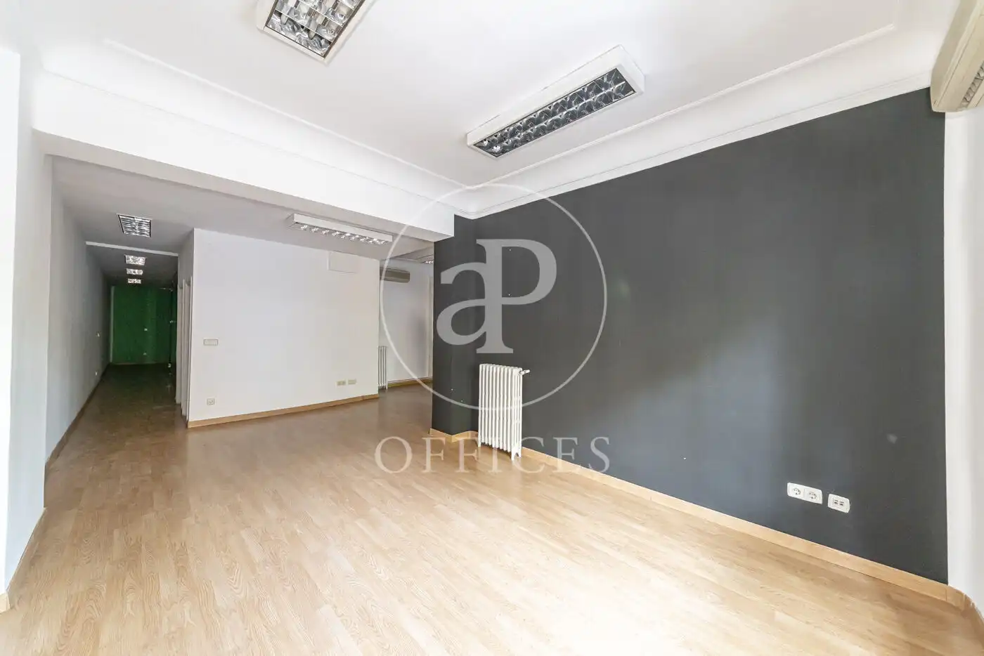 Office for rent in Madrid  with Air Conditioner
