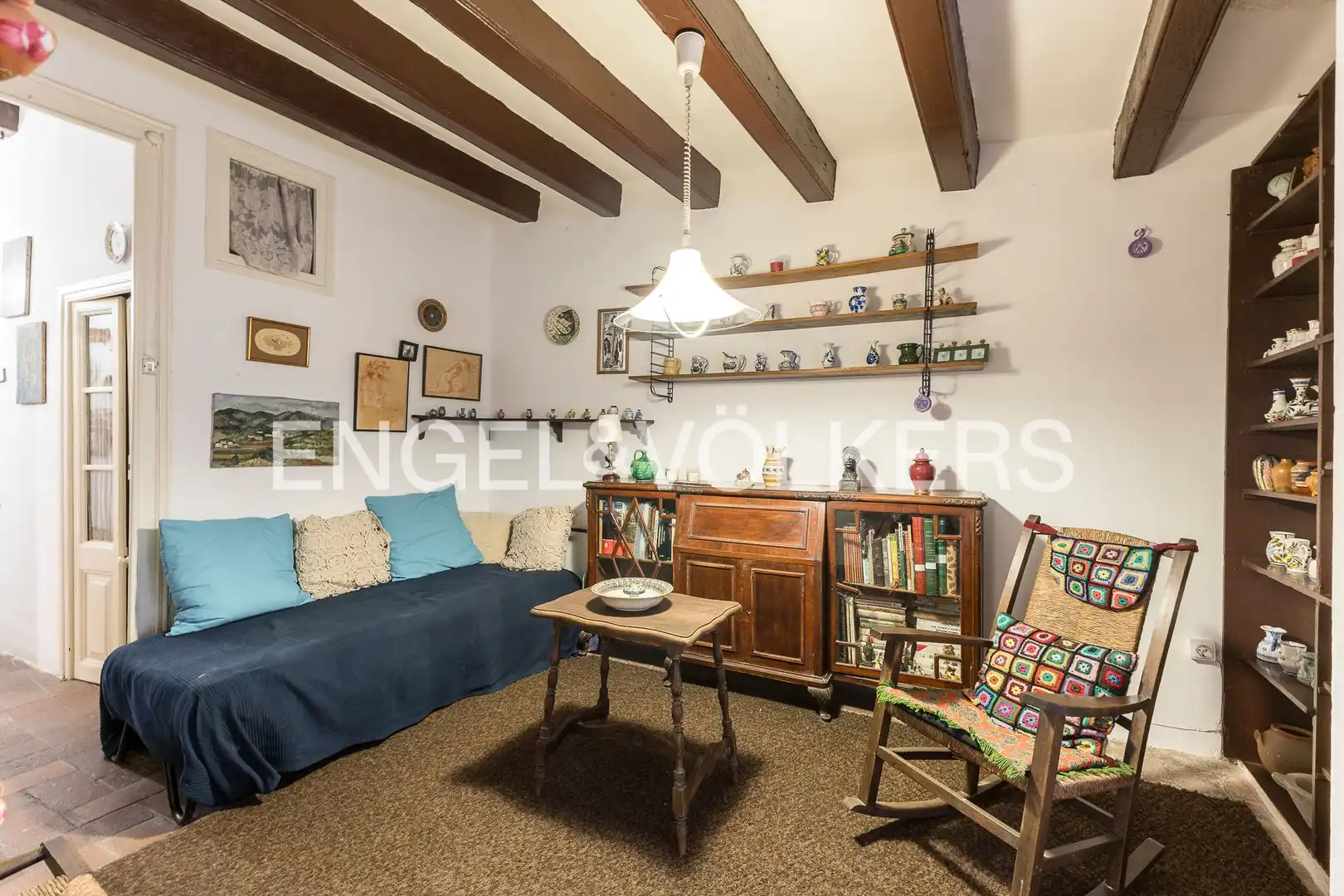 Sala de estar de Casa adosada en venta en Barcelona con Calefacción y Jardín privado