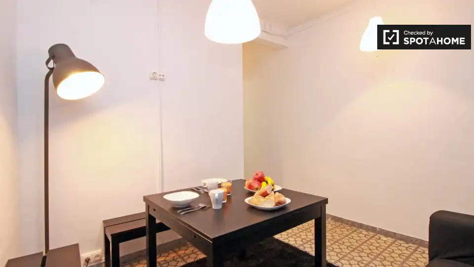 Room in El Poble Sec - Parc de Montjuïc