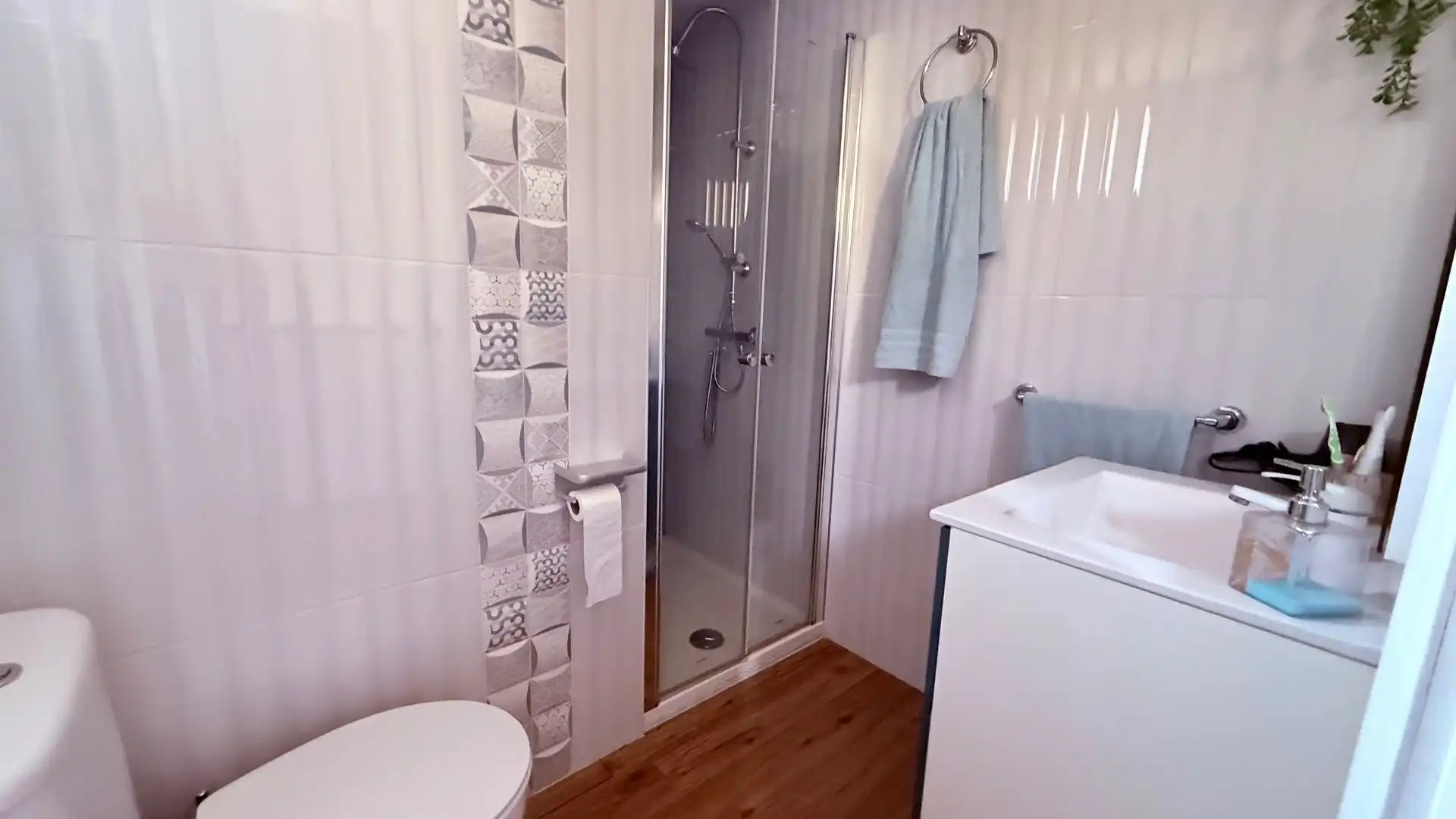Bathroom of Detached homes for sale in La Nucia  with Air Conditioner, Heating and Private garden