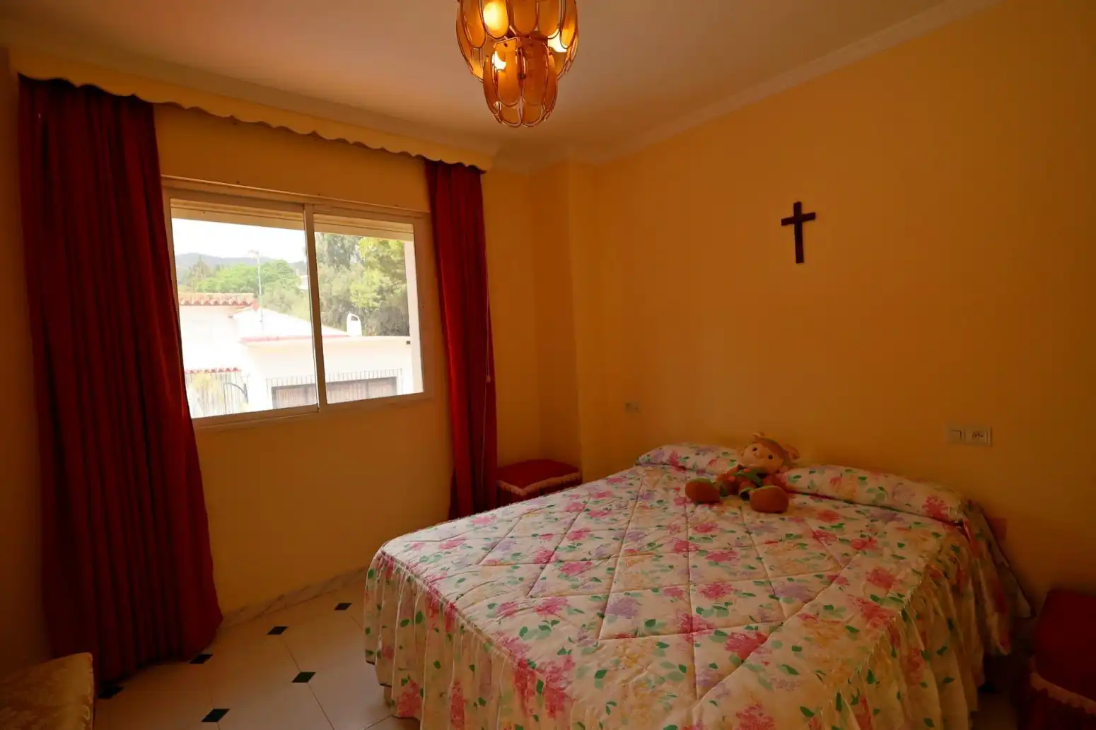 Habitación de Casa o chalet en venta en Torremolinos con Calefacción y Terraza