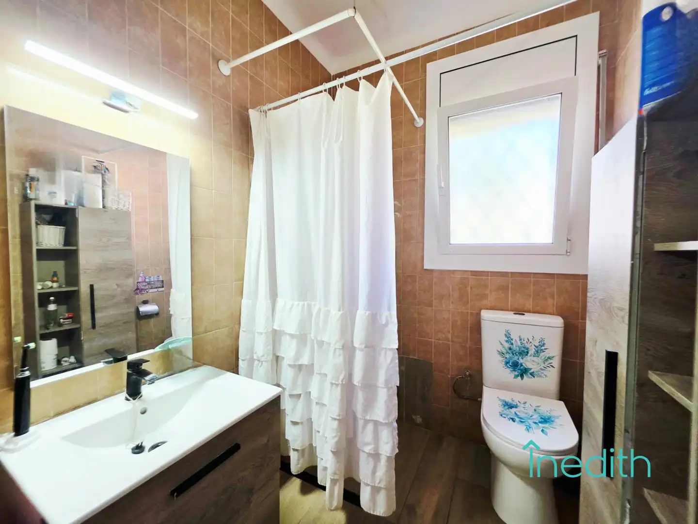 Bathroom of Houses for sale in Calafell  with Air Conditioner, Terrace and Storage room