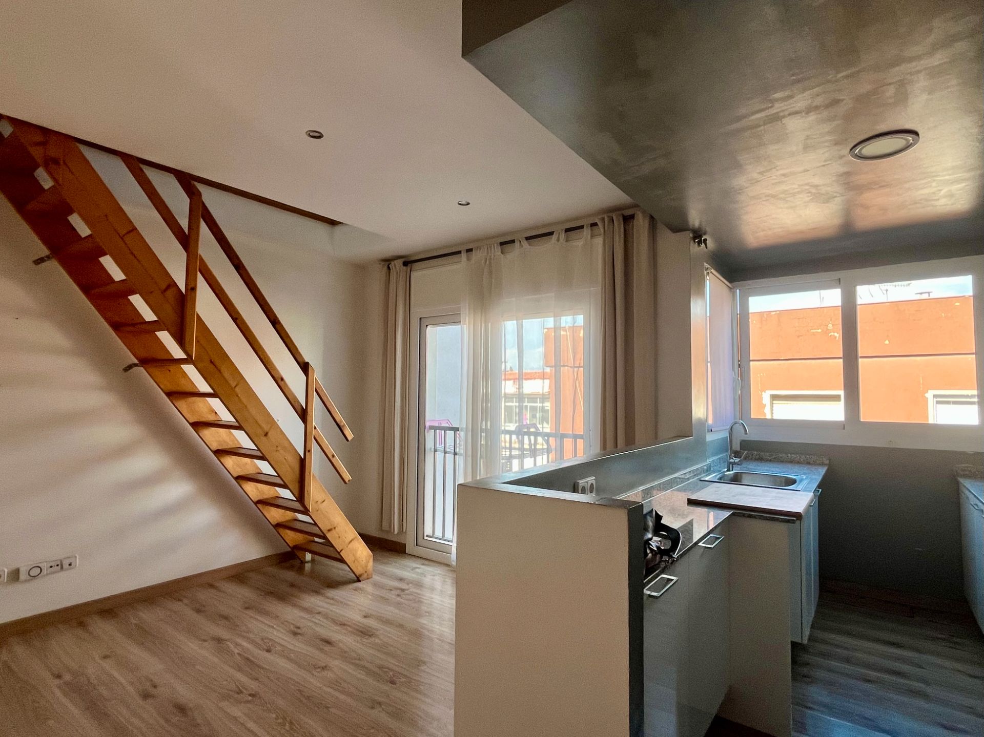 Kitchen of Flat for sale in Martorell  with Heating, Parquet flooring and Oven