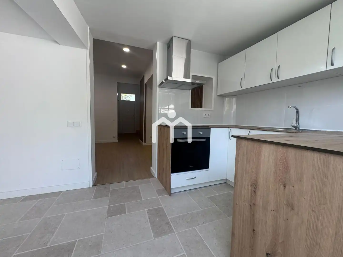 Detached homes for sale in Centre