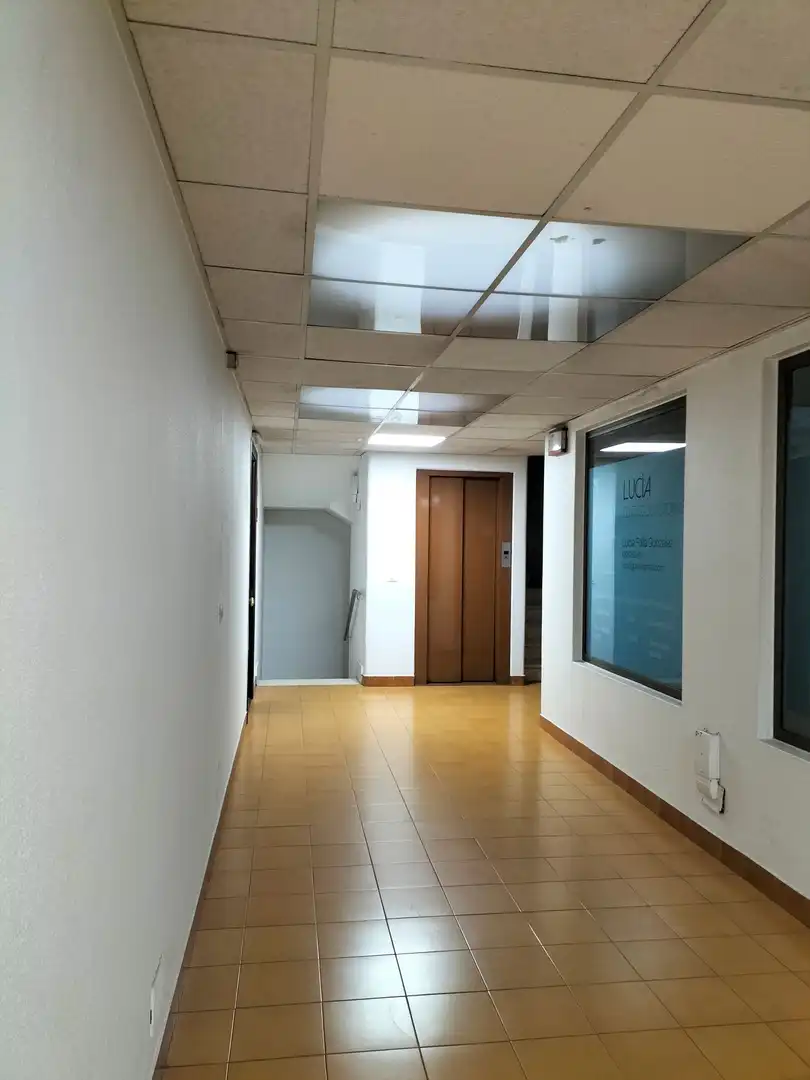 Büro zum Verkauf in Praza Pontevedra, Ensanche
