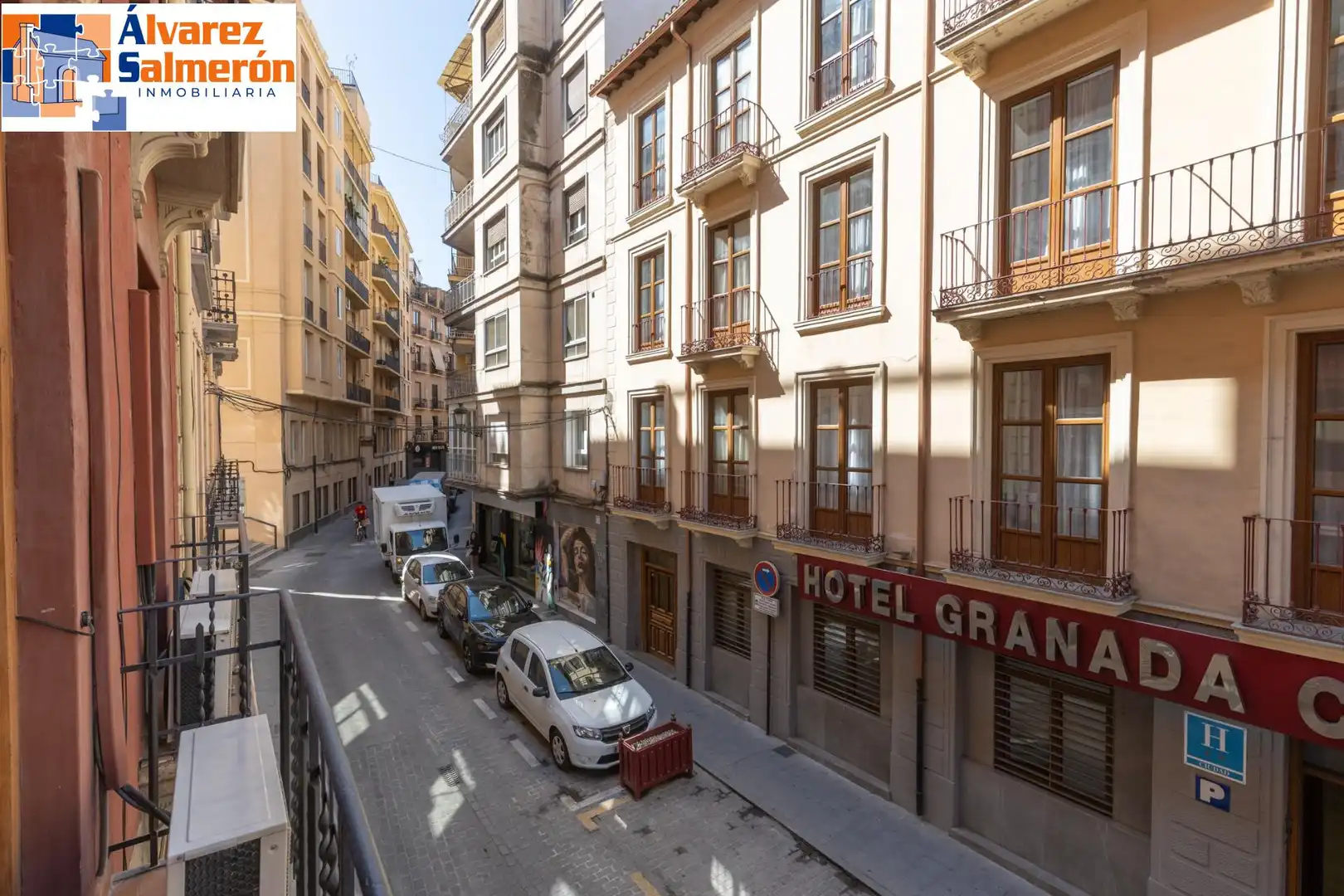 Vista exterior de Piso en venta en Granada