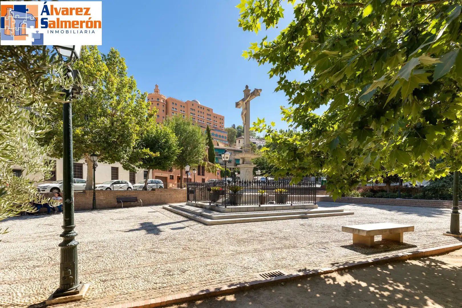 Vista exterior de Piso en venta en Granada con Aire acondicionado, Calefacción y Terraza