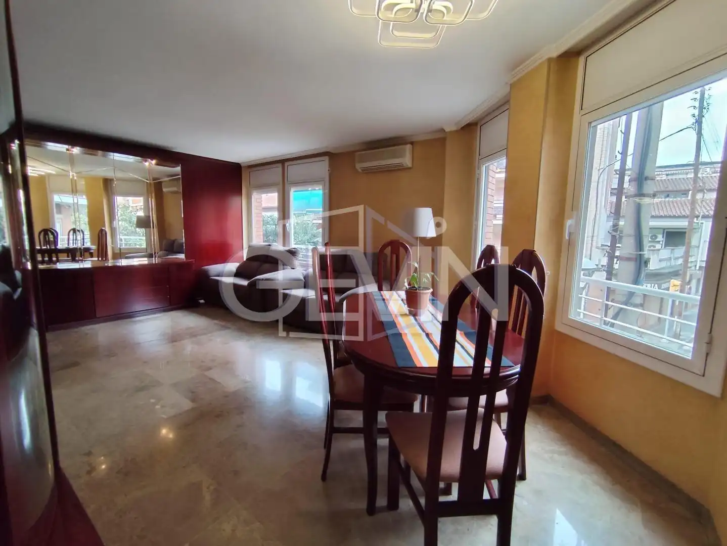 Comedor de Piso en venta en La Llagosta con Calefacción