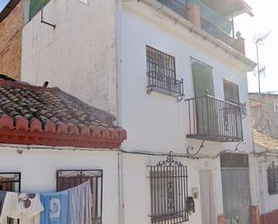 Exterior view of Flat for sale in  Granada Capital