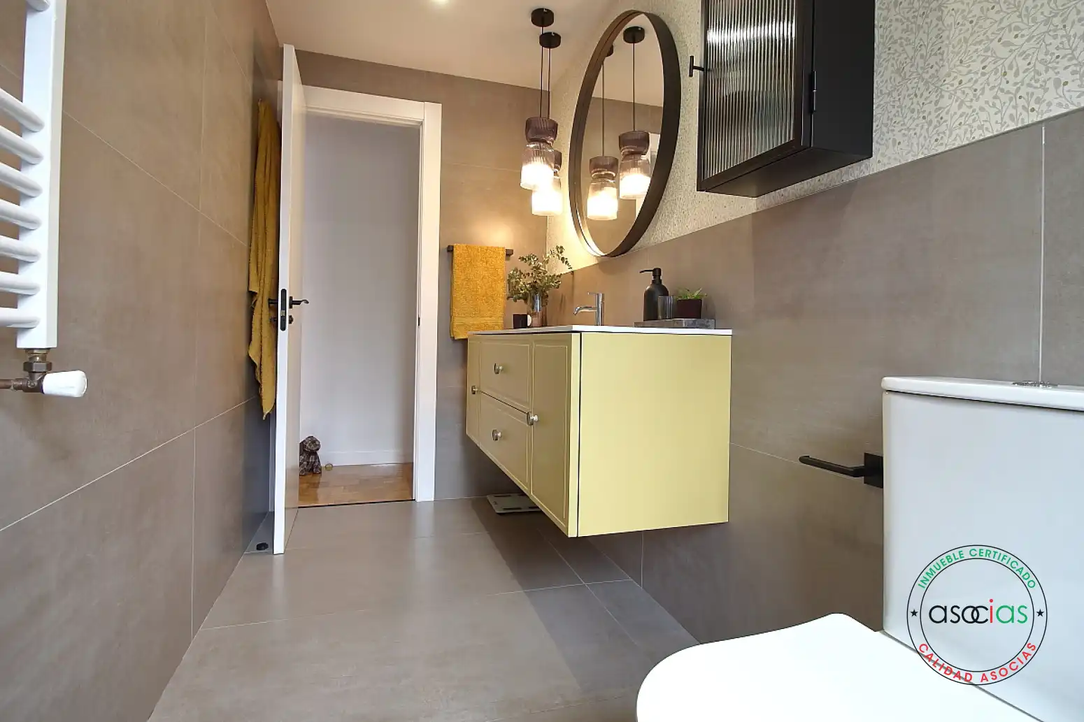 Baño de Ático en venta en Gijón  con Calefacción, Parquet y Terraza