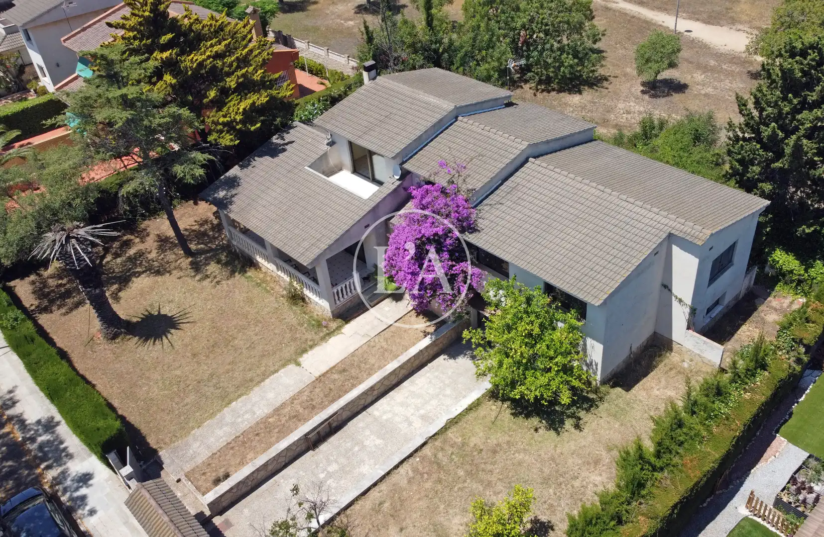 Vista exterior de Casa o xalet en venda en Cambrils amb Jardí privat, Terrassa i Traster