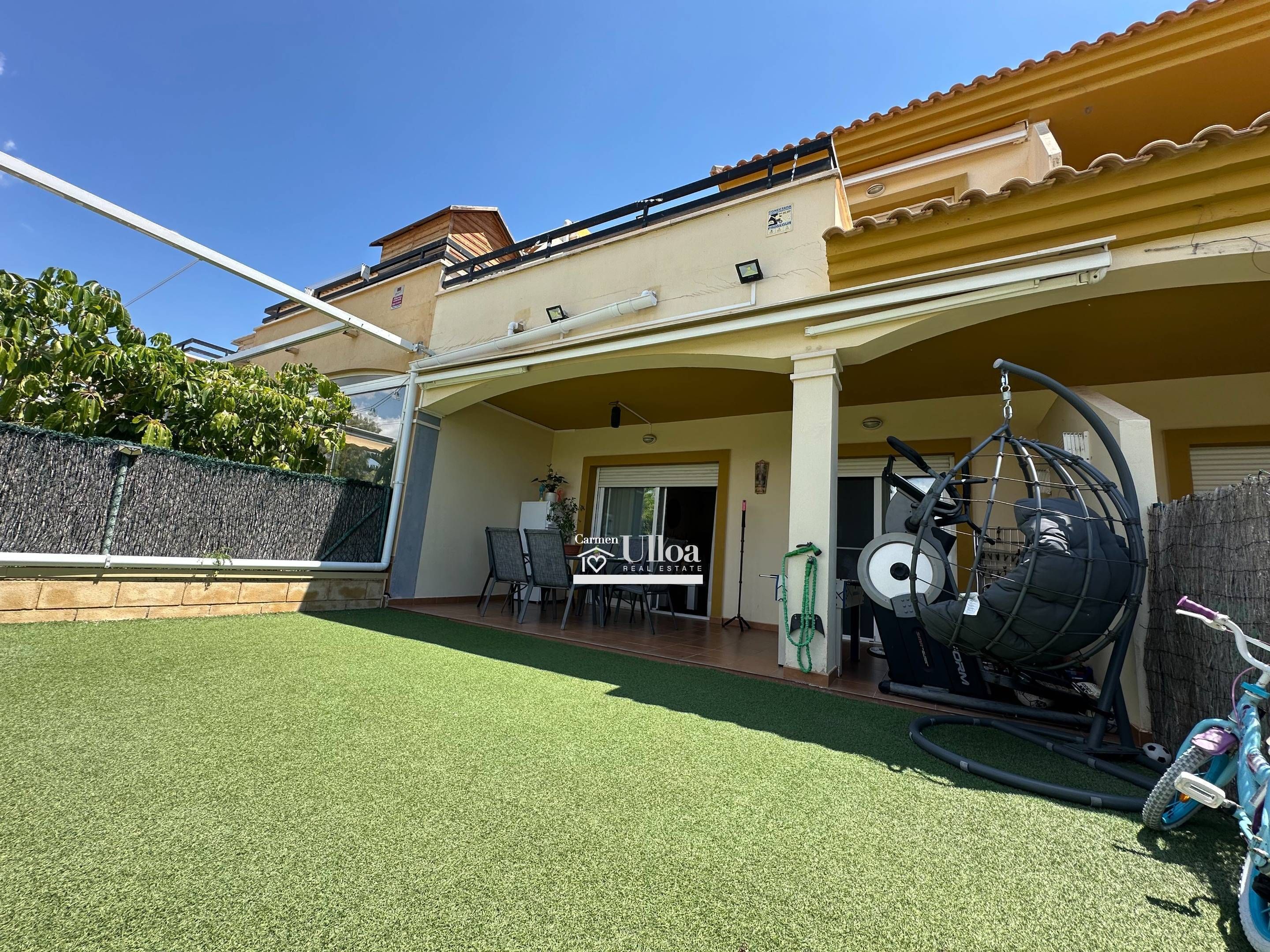 Vista exterior de Casa o xalet en venda en Mutxamel amb Aire condicionat, Calefacció i Terrassa