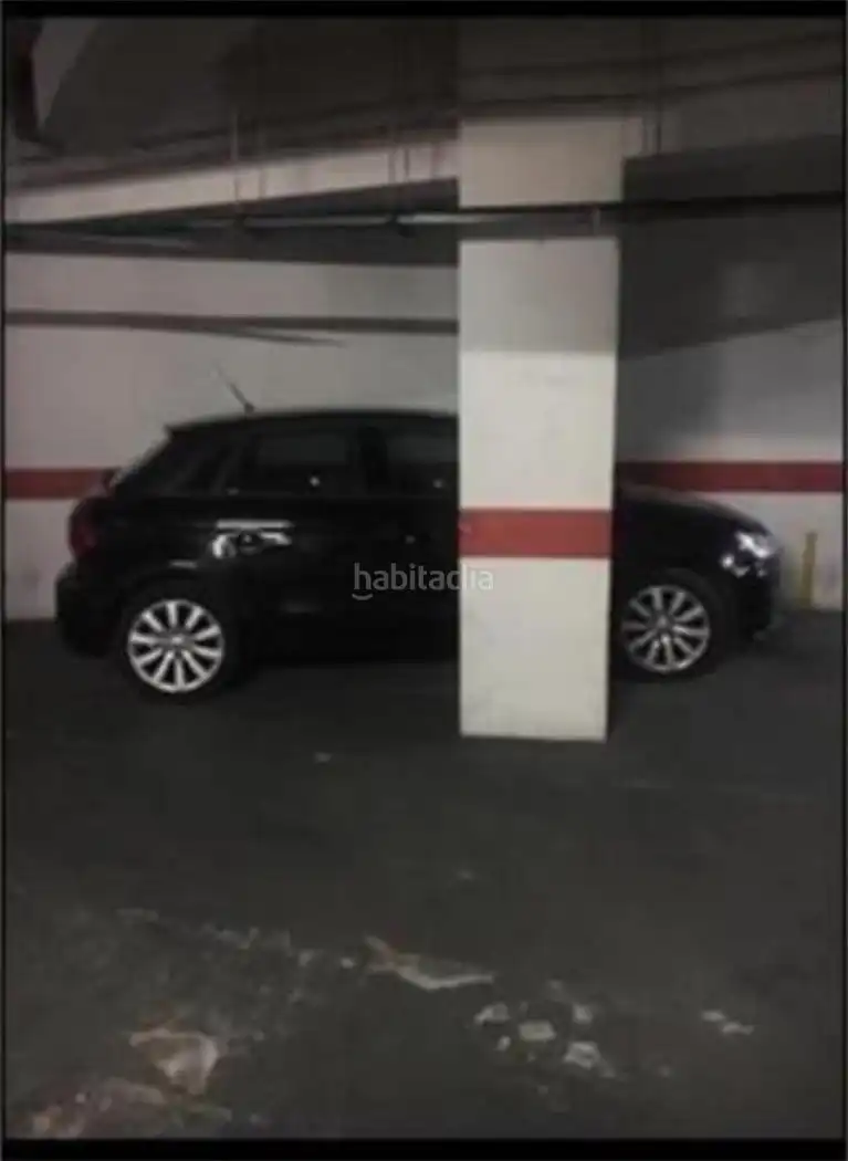 Einzelparkplatz zum Verkauf in Carrer de Gilabert de Centelles 4