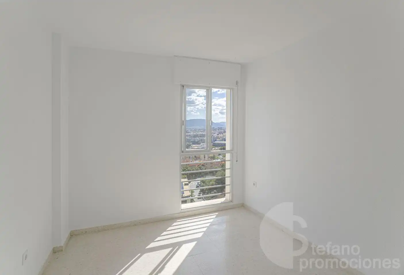 Schlafzimmer von Dachboden zum Verkauf in Málaga mit Terrasse und Gemeinschaftspool
