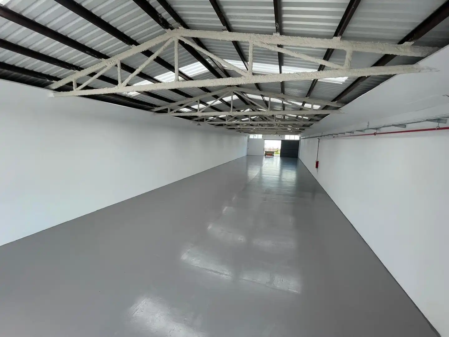 Nau industrial de lloguer a Canovelles