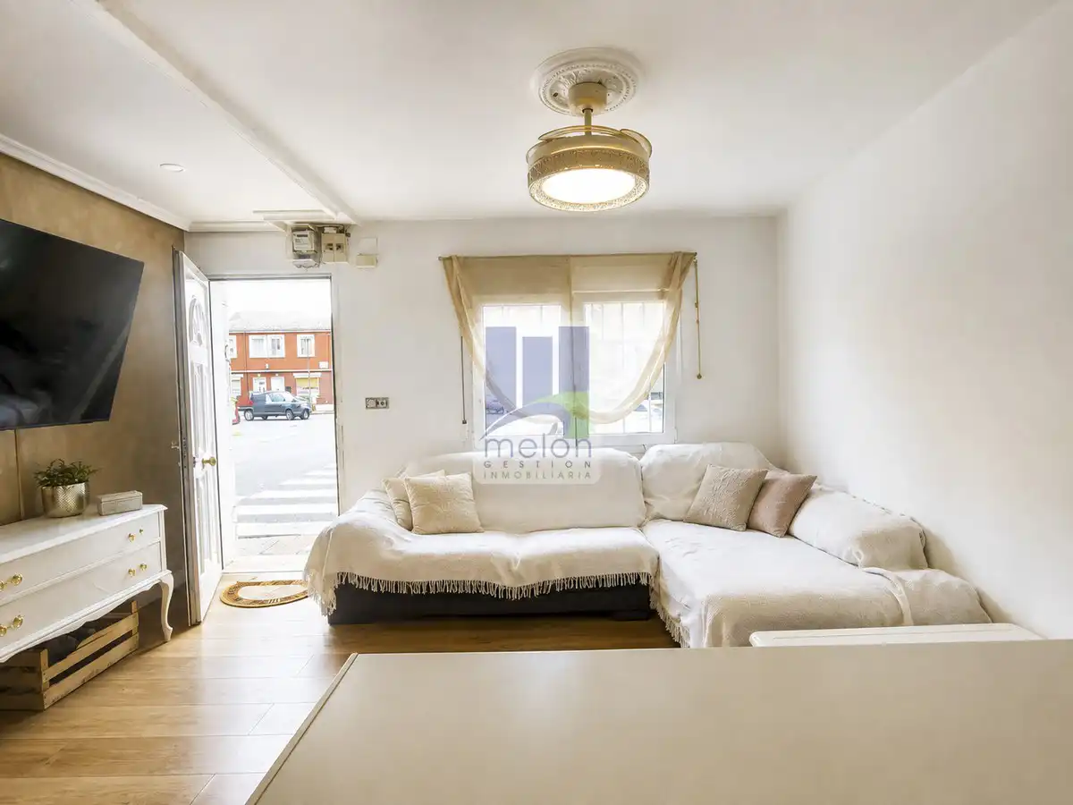 Detached house for sale in MARIA BLANCHARD