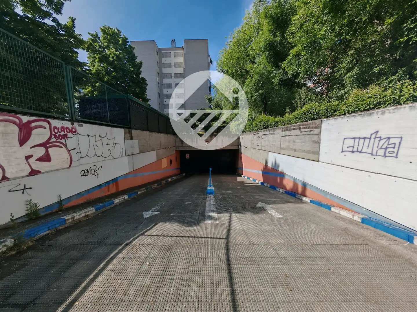 Aparcament de Garatge en venda en Madrid