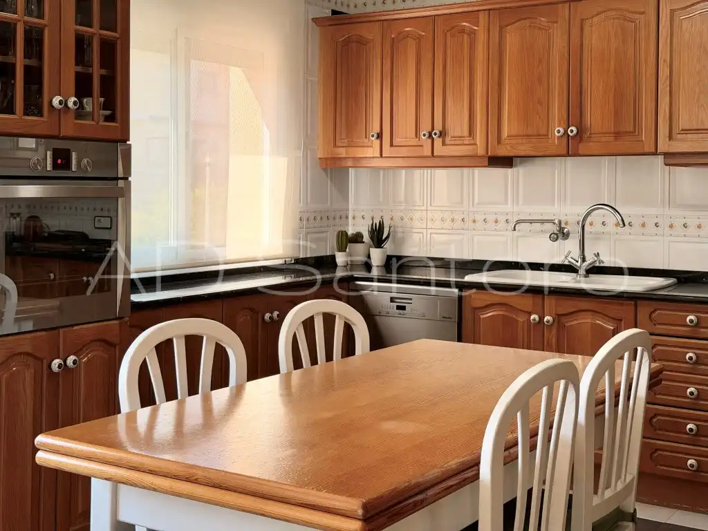 Cocina de Casa adosada en venta en Vilanova i la Geltrú
