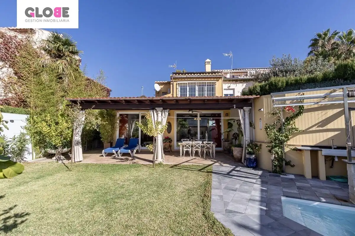 Casa con terraza en venta en Genil