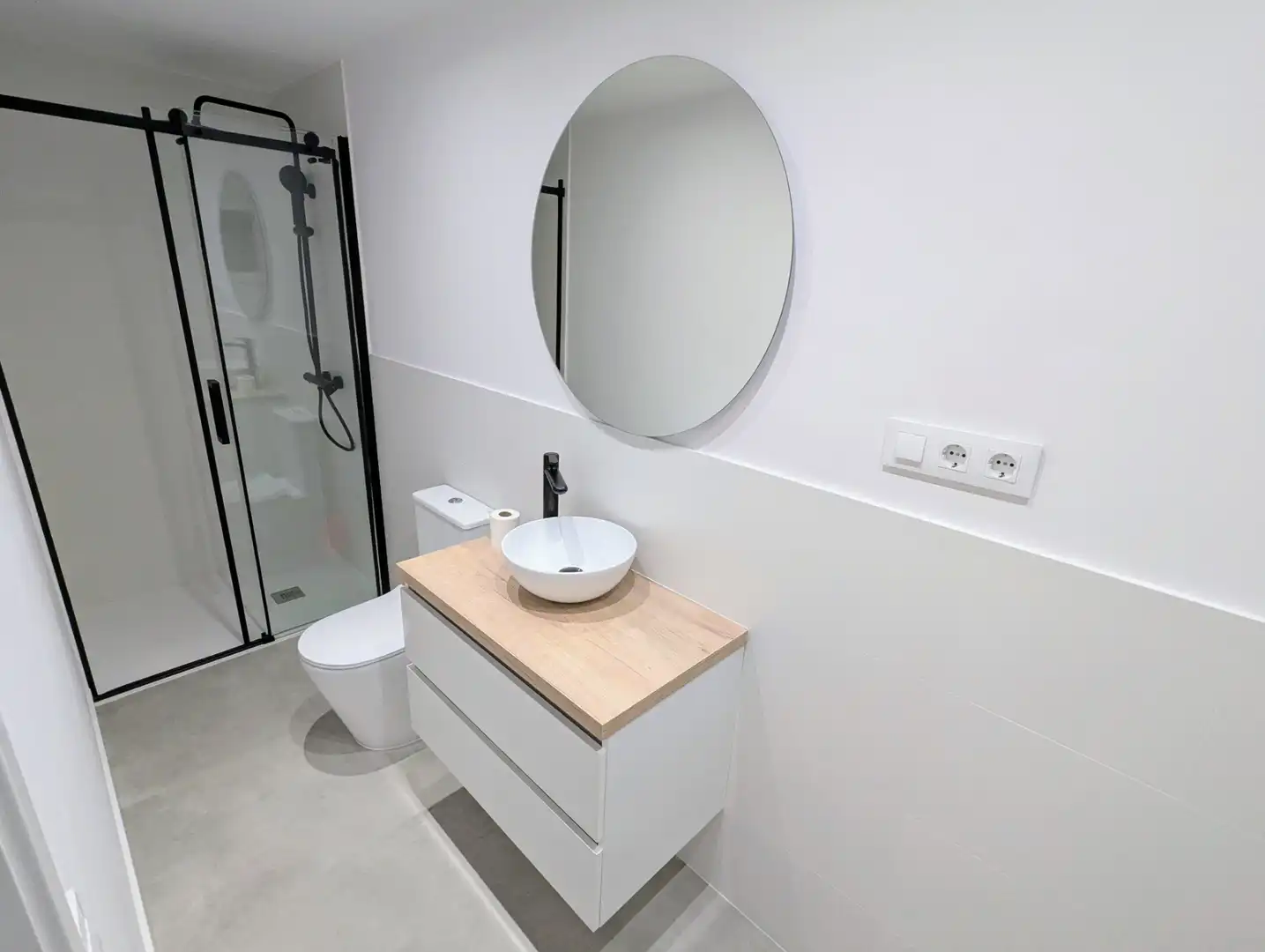Badezimmer von Loft zum Verkauf in Barcelona mit Klimaanlage, Heizung und Parkett