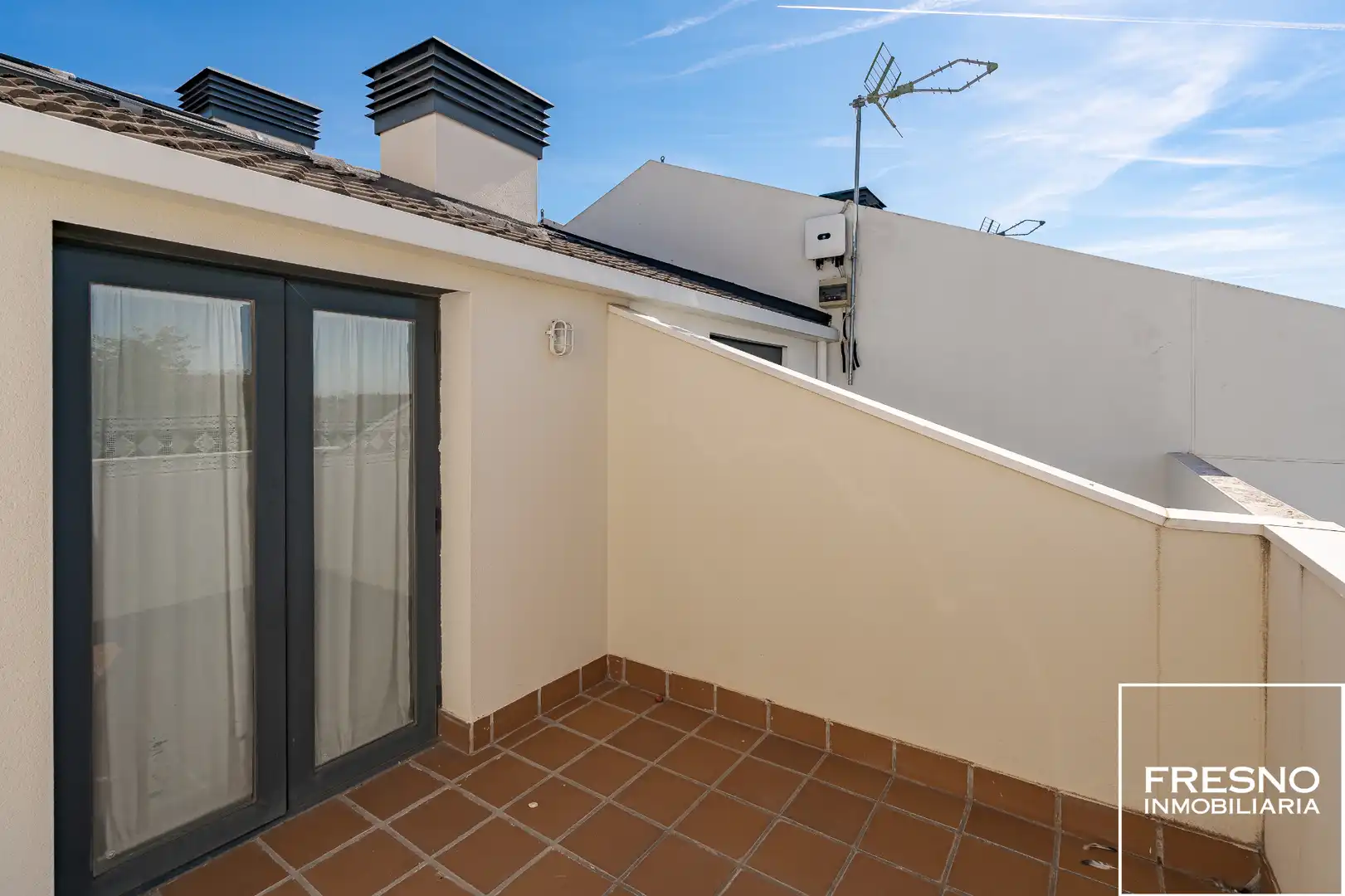 Terraza de Casa adosada en venta en Miramadrid