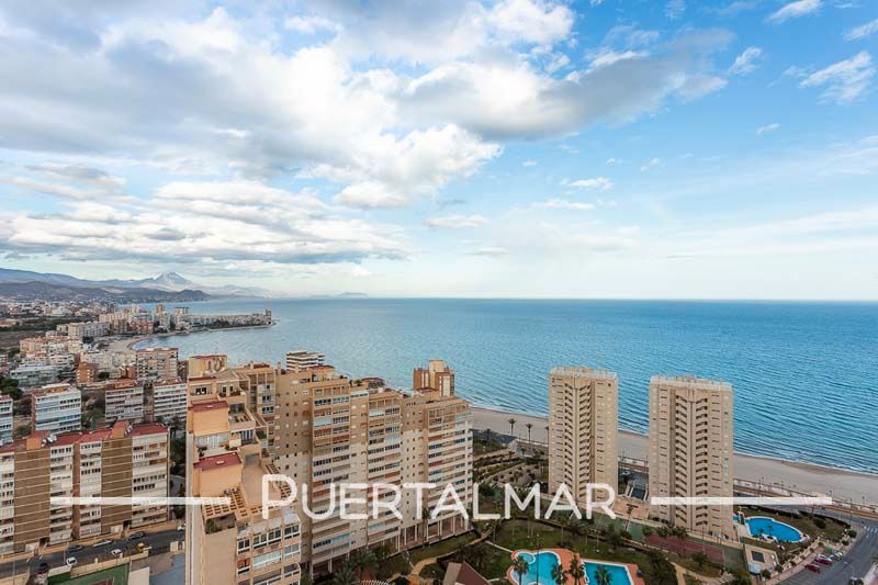 Exterior view of Flat to rent in El Campello  with Air Conditioner, Heating and Terrace