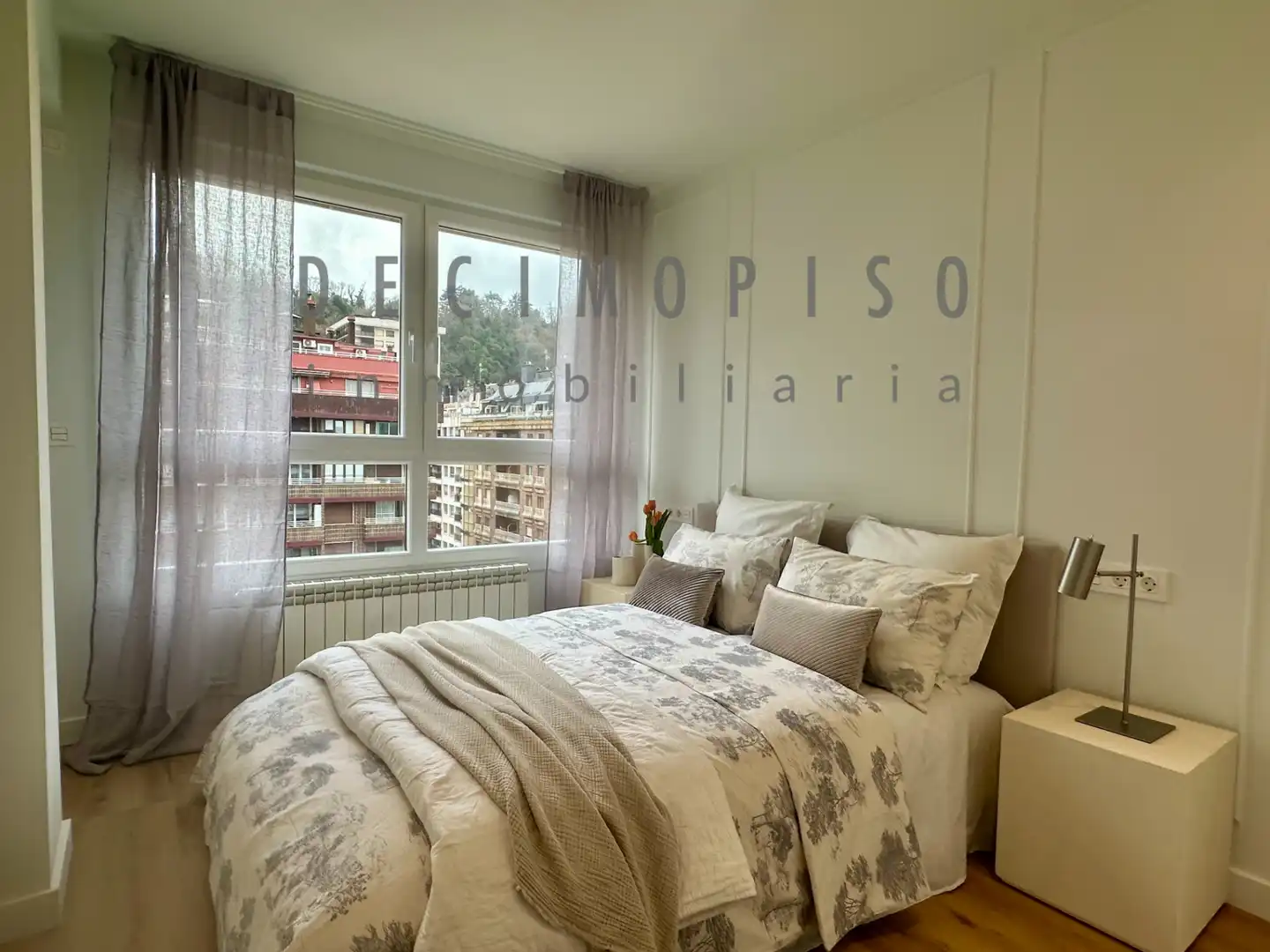 Habitación de Piso en venta en Donostia - San Sebastián  con Calefacción y Terraza