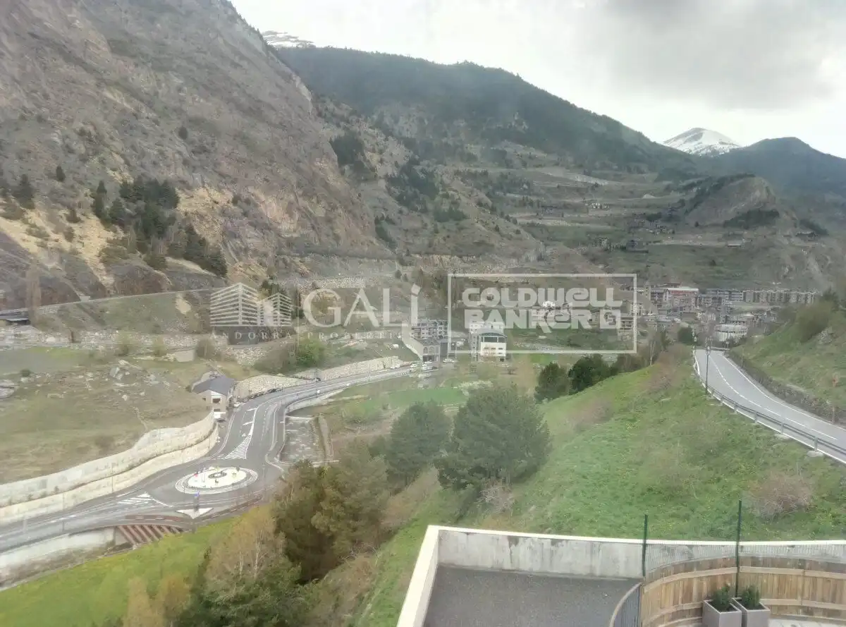 Appartamento con terrazza in affitto a Canillo pueblo, imagen 14