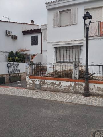 Casa adosada en Venta en Villanueva del Ariscal