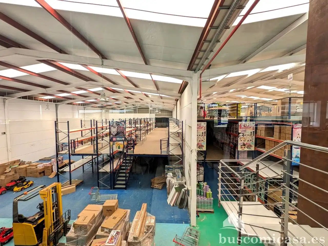 Nau industrial en venda en Linares
