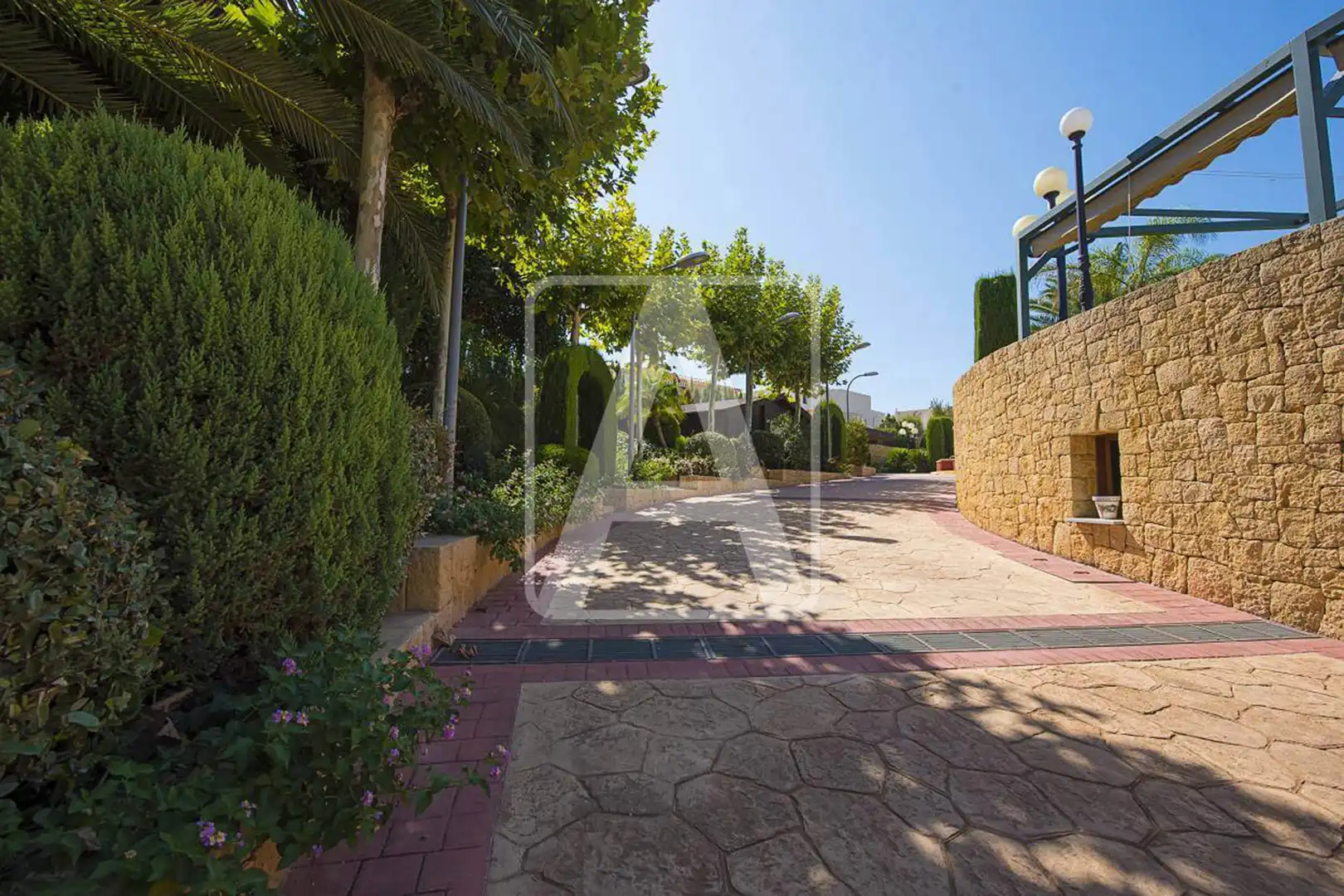 Chalet con piscina en venta en Marisol Park - Ortembach - Los Almendros, imagen 42