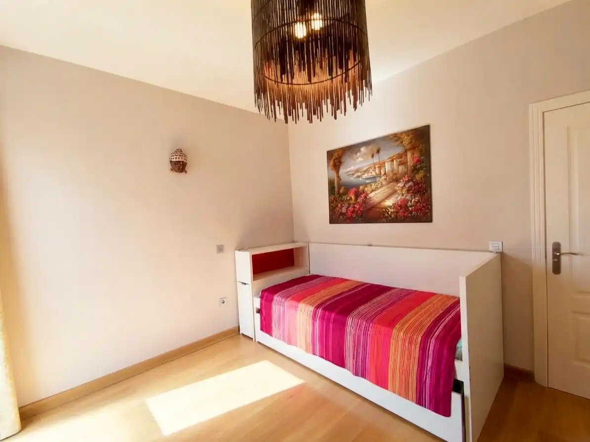 Habitación de Piso en venta en Mairena del Aljarafe con Aire acondicionado