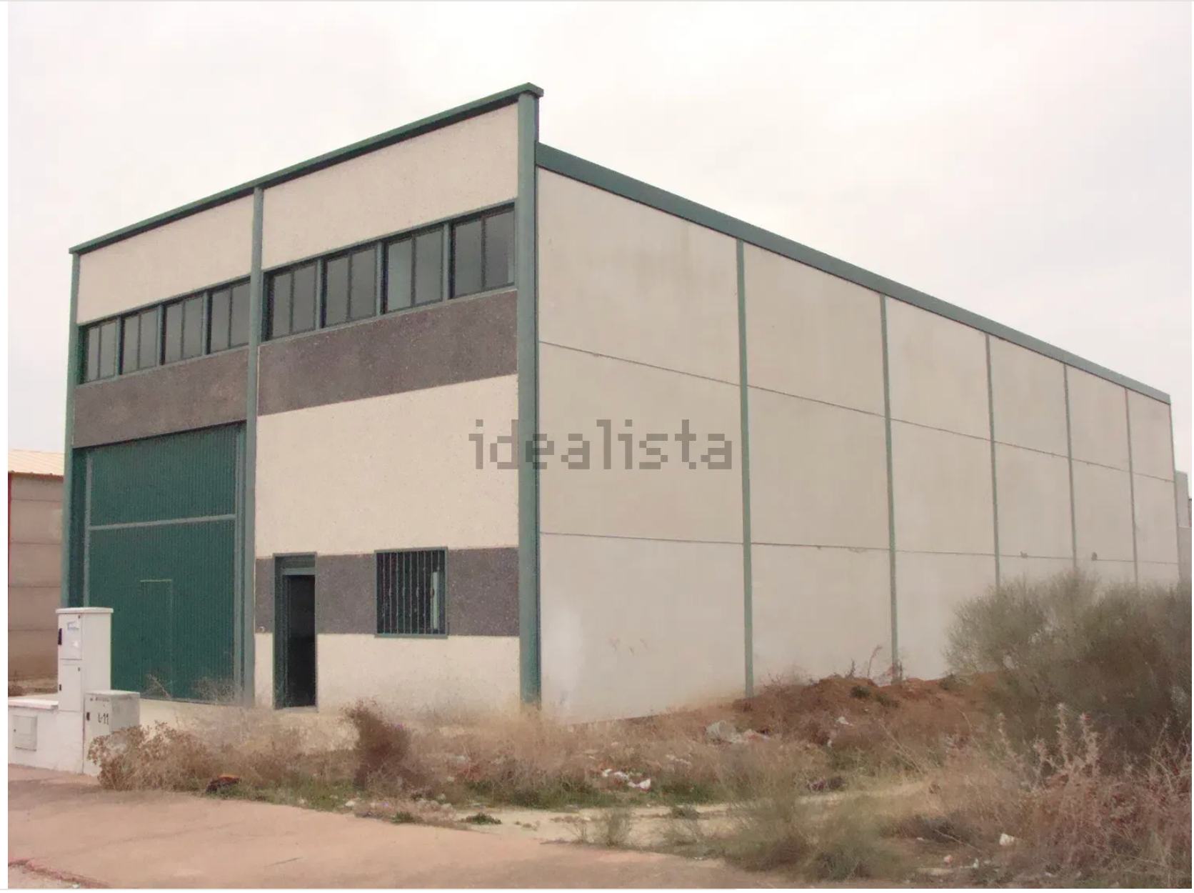 Vista exterior de Nave industrial de alquiler en Orgaz