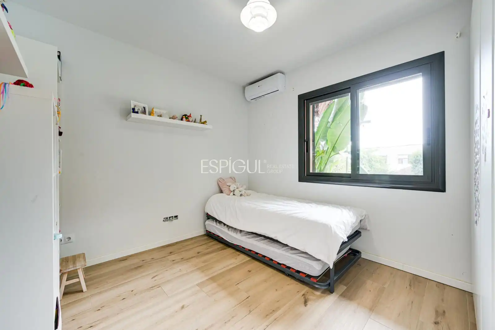 Bedroom of Houses for sale in Mataró  with Air Conditioner, Private garden and Terrace