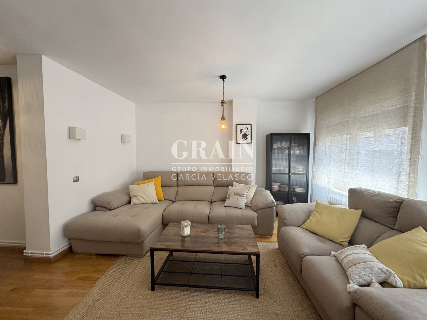 Living room of Apartment for sale in  Albacete Capital  with Air Conditioner, Heating and Parquet flooring