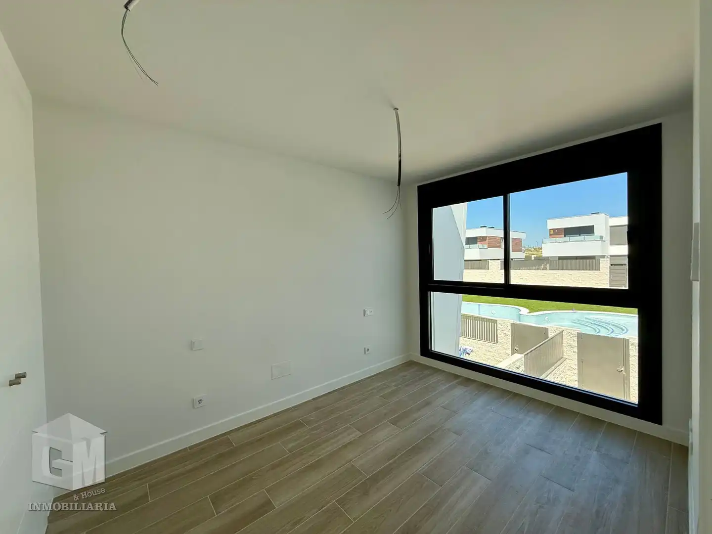 Dormitori de Casa adosada en venda en Villaviciosa de Odón amb Calefacció, Jardí privat i Terrassa
